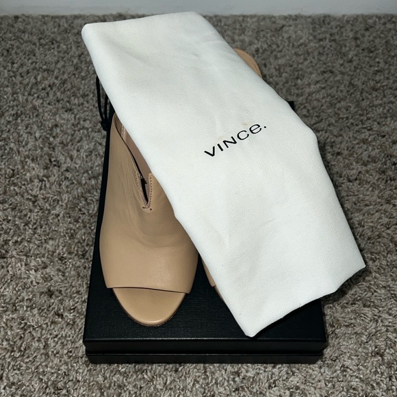 Vince Sandals! - Picture 10 of 10